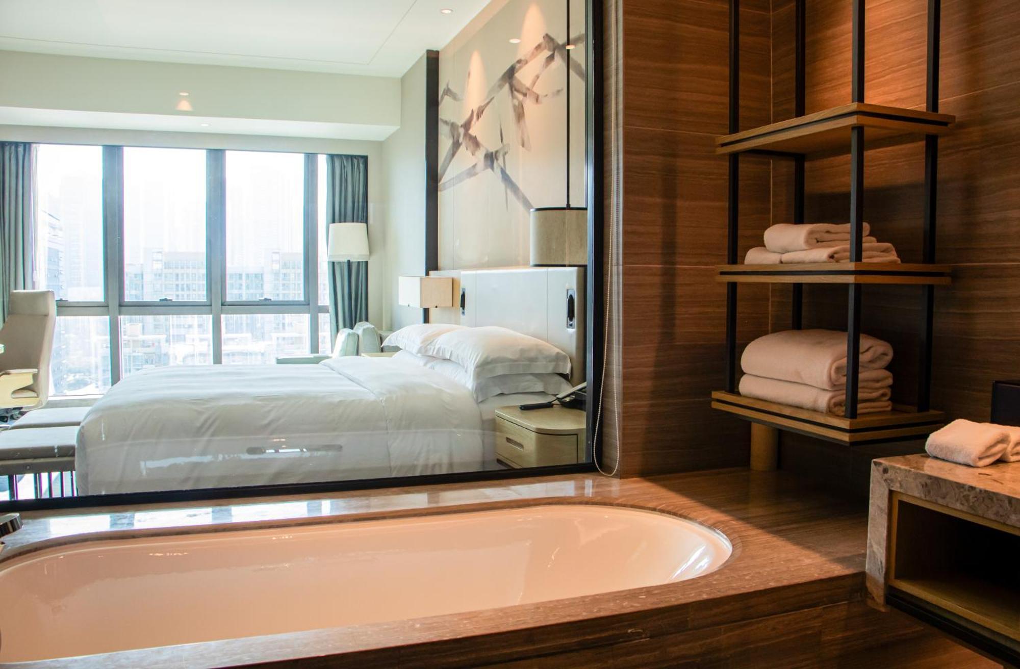 Doubletree By Hilton Hotel Shenzhen Longhua, Near Huawei, Foxcnn, Shenzhen North Railway, Uniwalk & Uniworld Shopping Mall, Sam'S Club Dış mekan fotoğraf