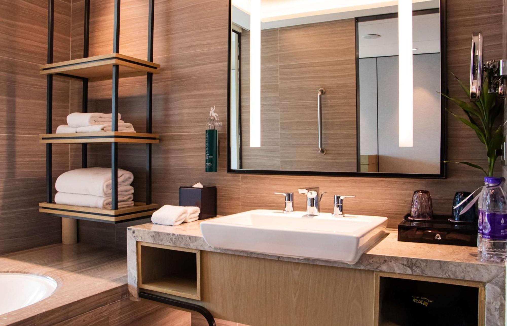 Doubletree By Hilton Hotel Shenzhen Longhua, Near Huawei, Foxcnn, Shenzhen North Railway, Uniwalk & Uniworld Shopping Mall, Sam'S Club Dış mekan fotoğraf
