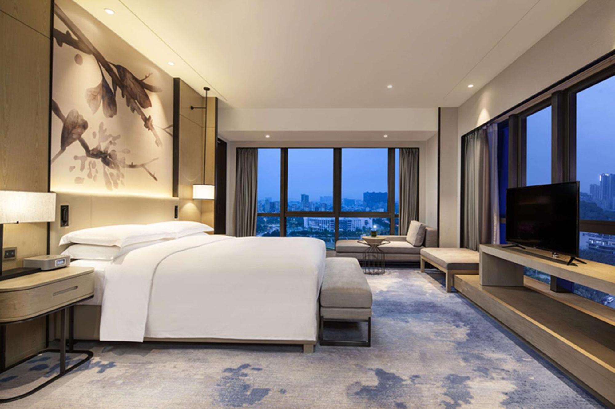 Doubletree By Hilton Hotel Shenzhen Longhua, Near Huawei, Foxcnn, Shenzhen North Railway, Uniwalk & Uniworld Shopping Mall, Sam'S Club Dış mekan fotoğraf