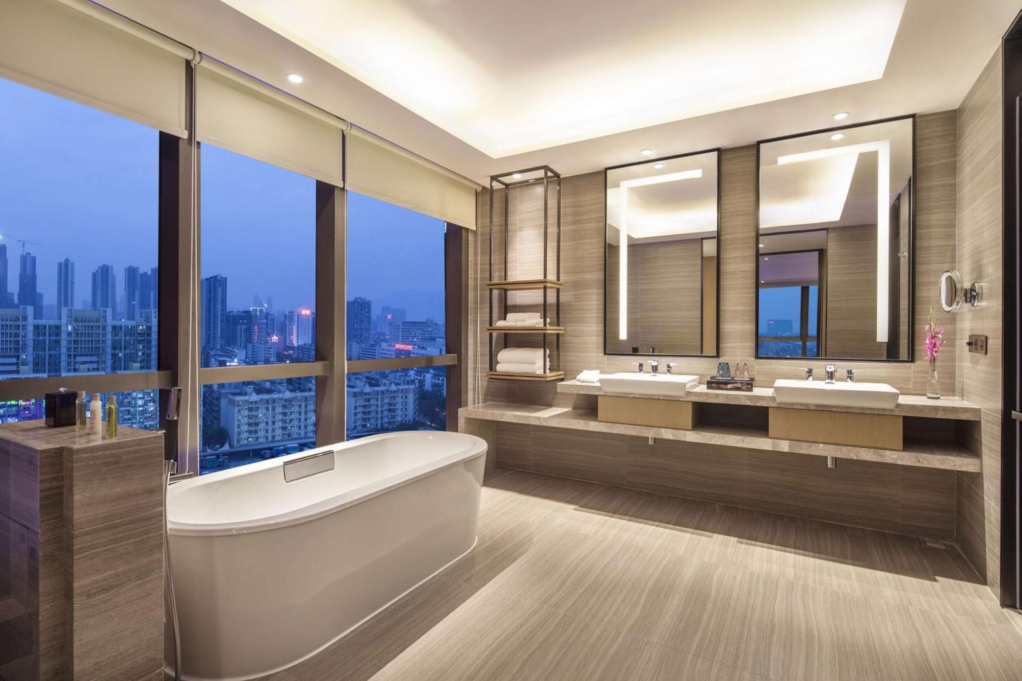 Doubletree By Hilton Hotel Shenzhen Longhua, Near Huawei, Foxcnn, Shenzhen North Railway, Uniwalk & Uniworld Shopping Mall, Sam'S Club Dış mekan fotoğraf